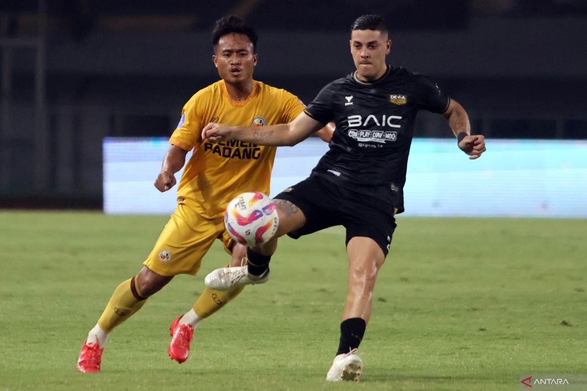 Alexis Messidoro Teguhkan Mental Sebelum Pertandingan Melawan Persis Solo