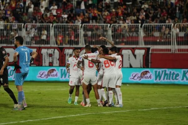 Hendri Merayakan Kemenangan Tipis Malut United atas Semen Padang