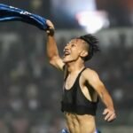 Here are some alternative titles for "Beckham Putra desak Persib jaga tren positif":

1. "Beckham Putra Encourages Persib to Maintain Positive Momentum"
2. "Beckham Putra Urges Persib to Sustain Winning Streak"
3. "Beckham Putra Calls on Persib to Keep Up the Positive Trend"
4. "Beckham Putra: Persib Must Continue Their Positive Run"
5. "Beckham Putra Pushes Persib to Preserve Winning Form"
6. "Beckham Putra Appeals to Persib for Ongoing Success"
7. "Beckham Putra Urges Team to Hold On to Winning Spirit"
8. "Beckham Putra Asks Persib to Keep the Positive Vibes Going" 

Feel free to let me know if you need more options or adjustments!